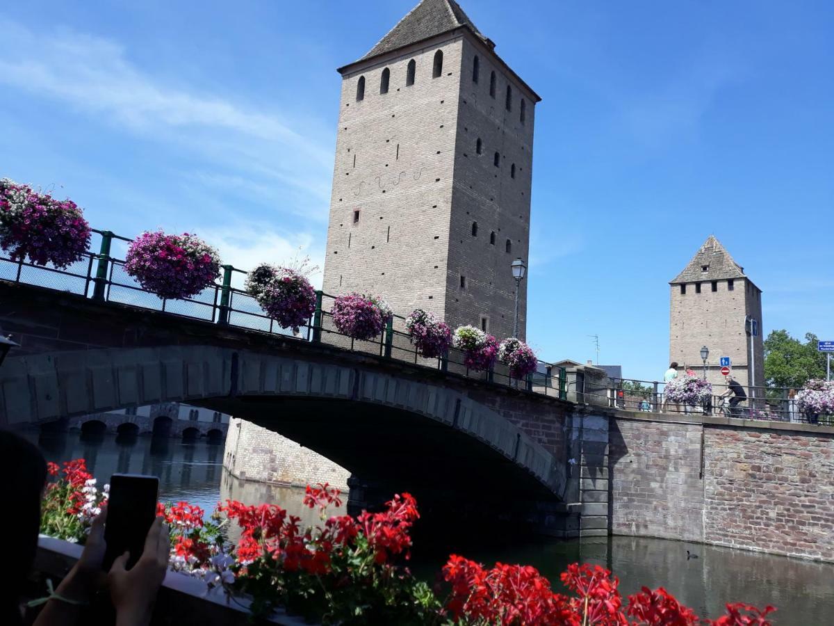Un séjour de Charme à Strasburgo Esterno foto